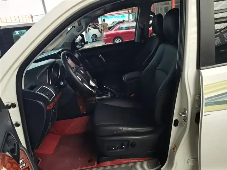 Toyota Prado