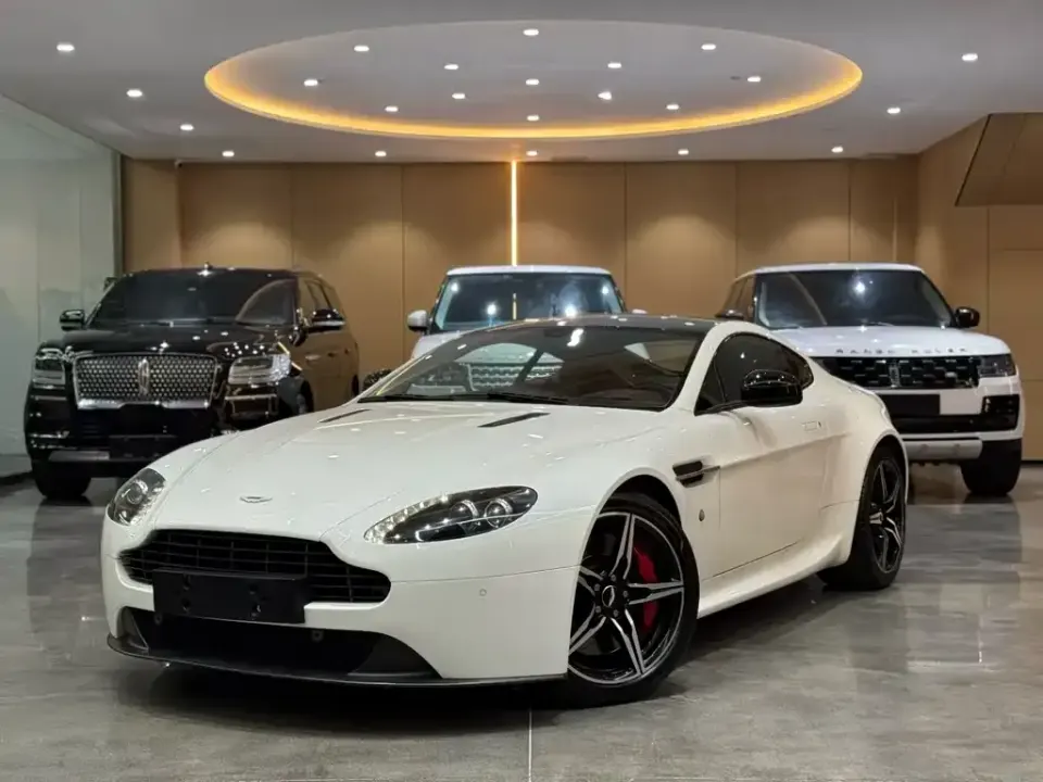 Aston Martin V8 Vantage