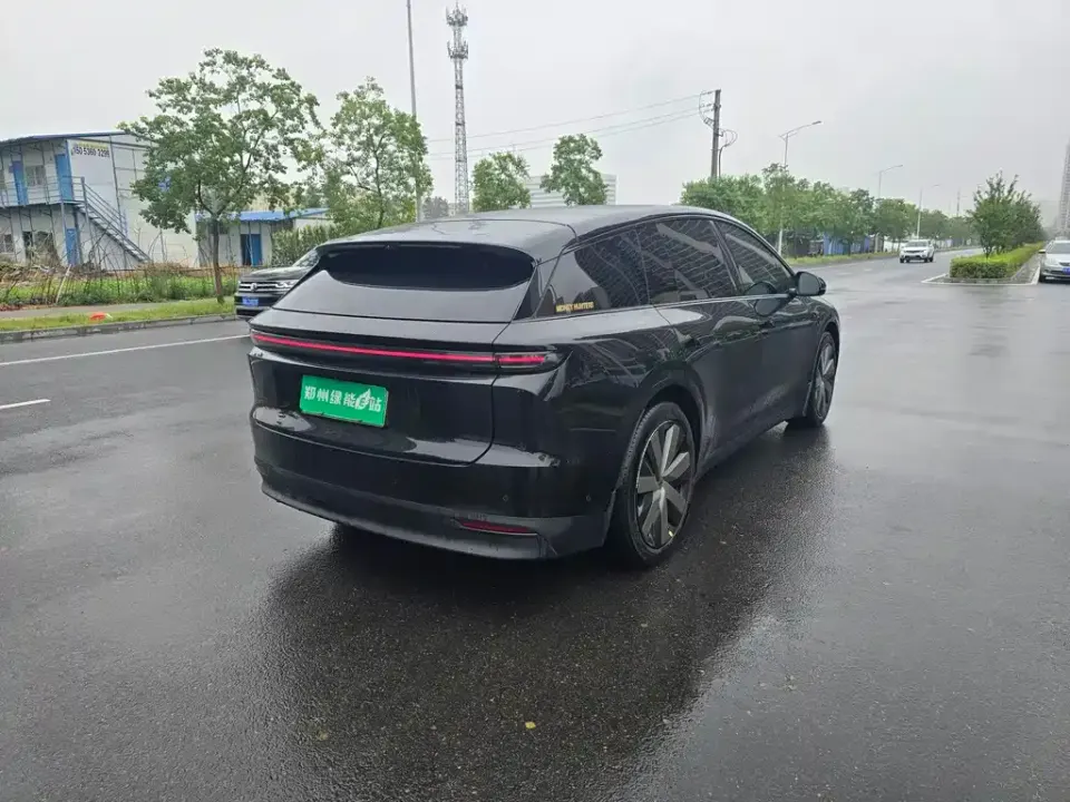 Li Li i6