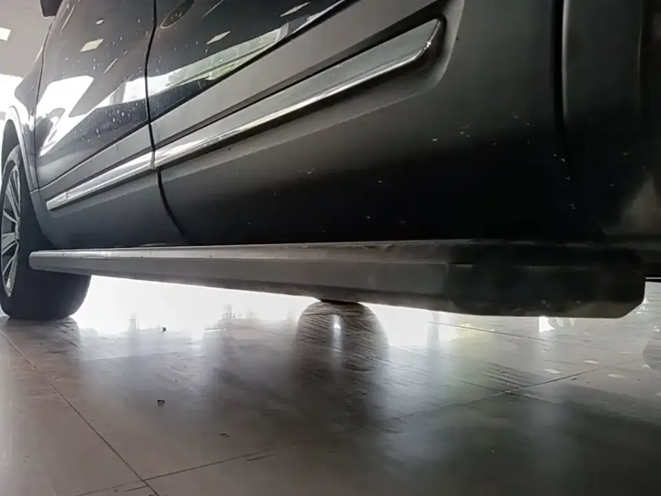 Ford Explorer (Import)