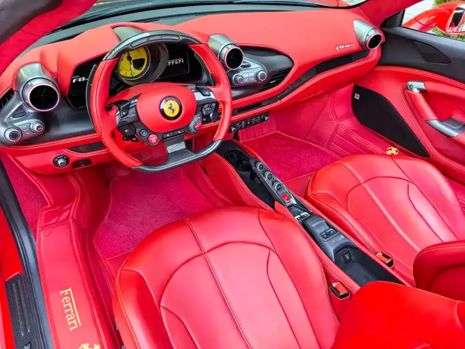Ferrari F8