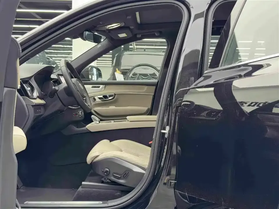 Volvo XC90 PHEV
