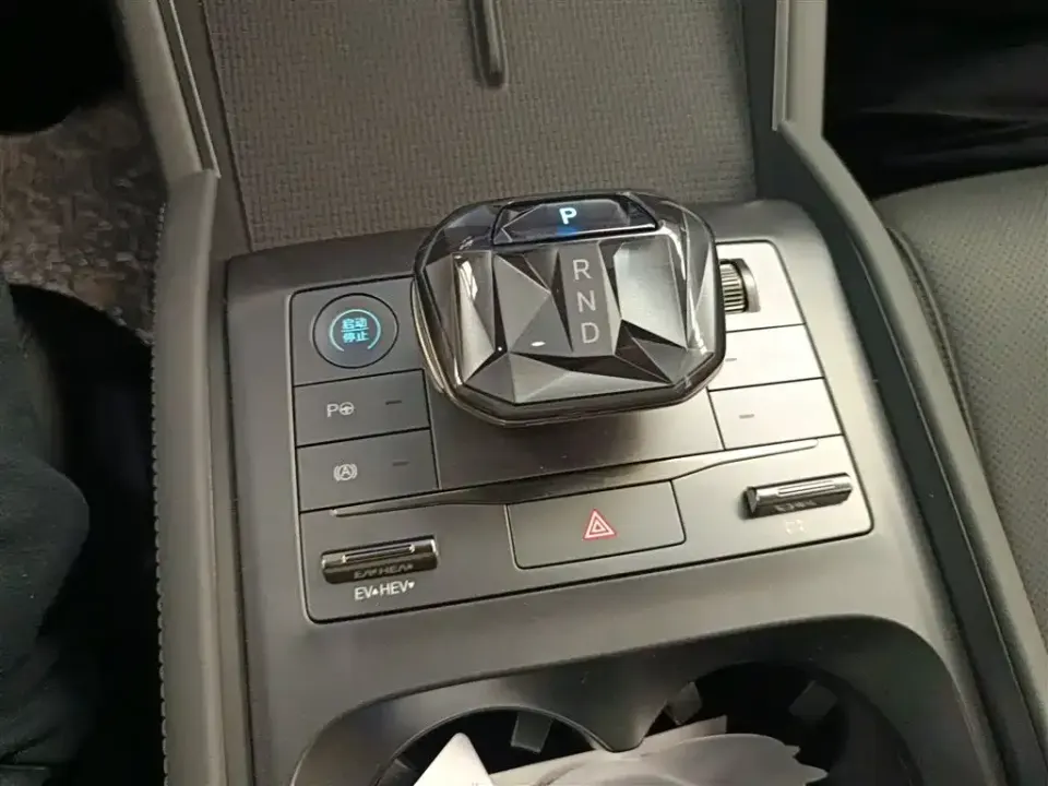 BYD Qin L