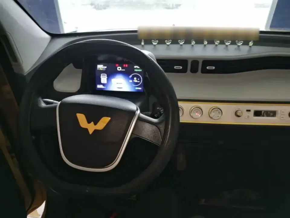 Wuling MINIEV