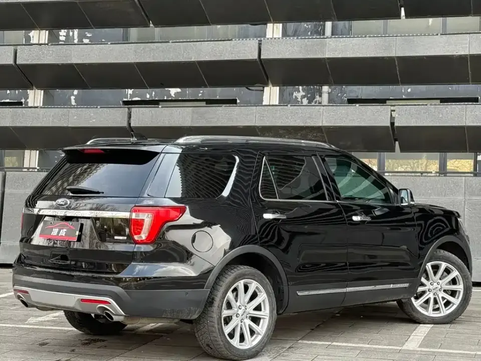 Ford Explorer (Import)
