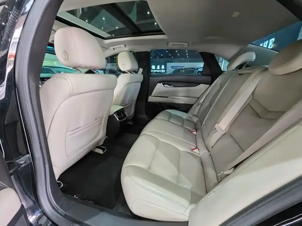 Cadillac XTS