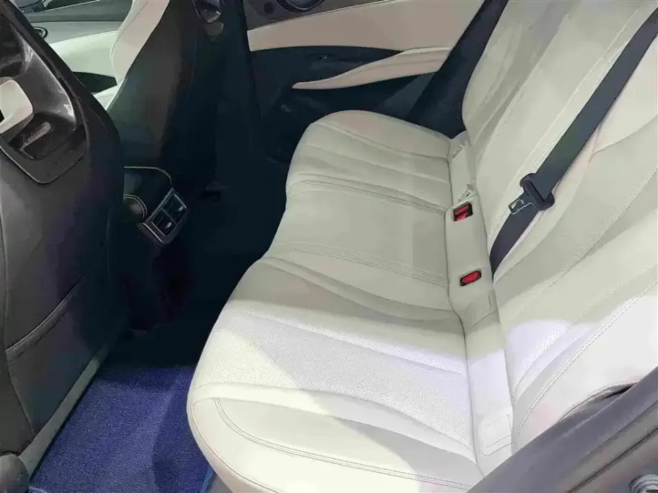 BYD Seal 06