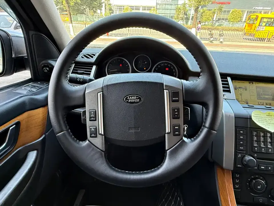 Land Rover Sport