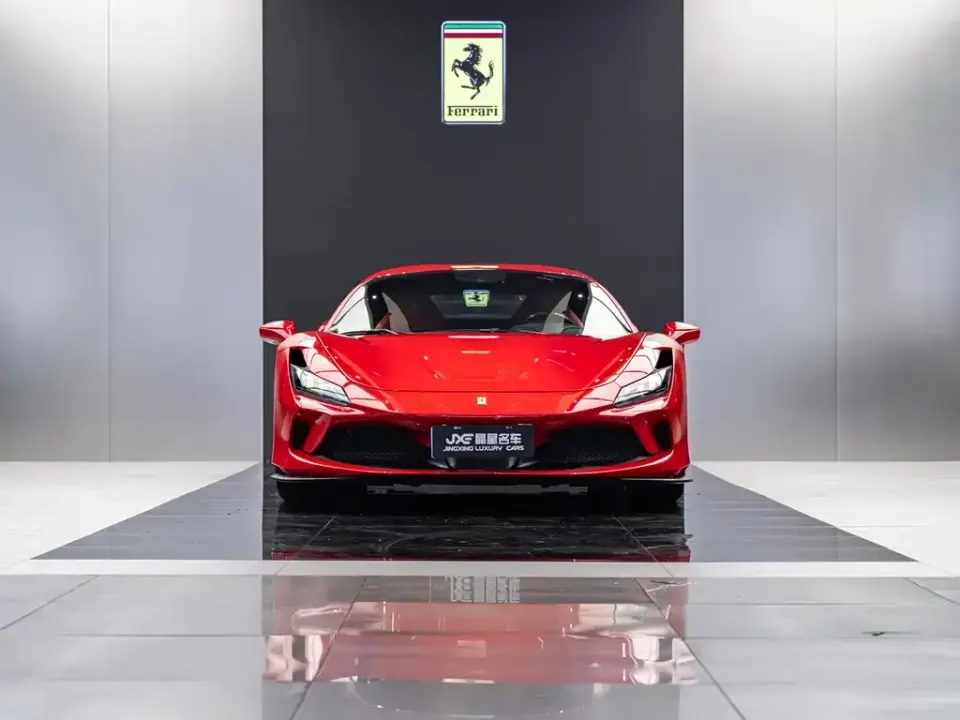Ferrari F8