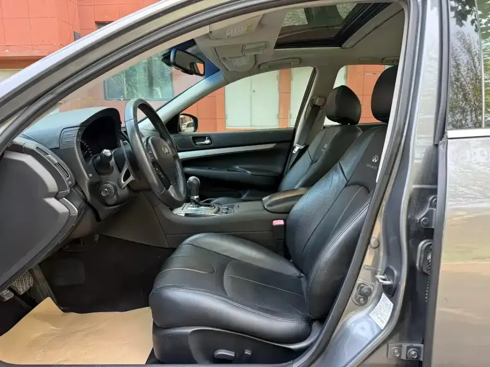 Infiniti G