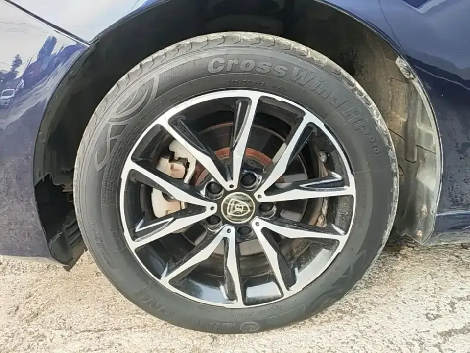 BYD MAX