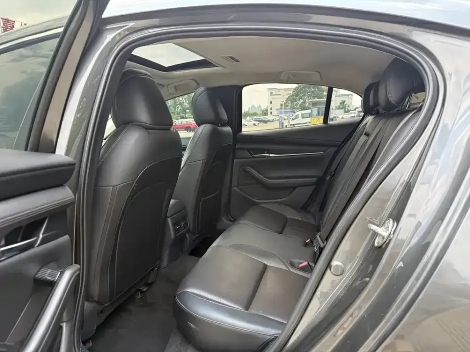 Mazda 3 Axela