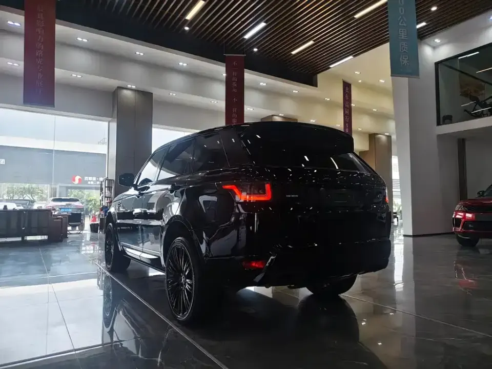Land Rover Sport