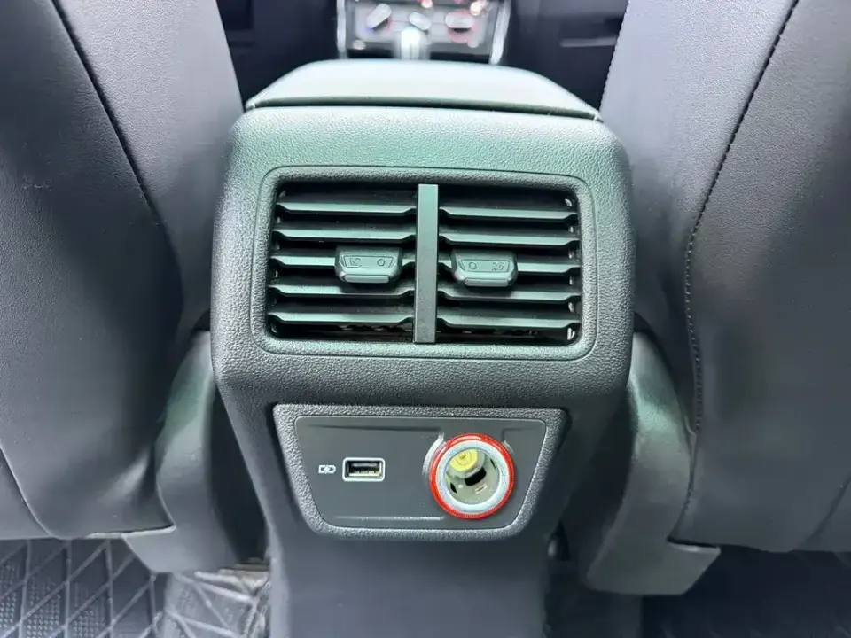 Jetta VS7
