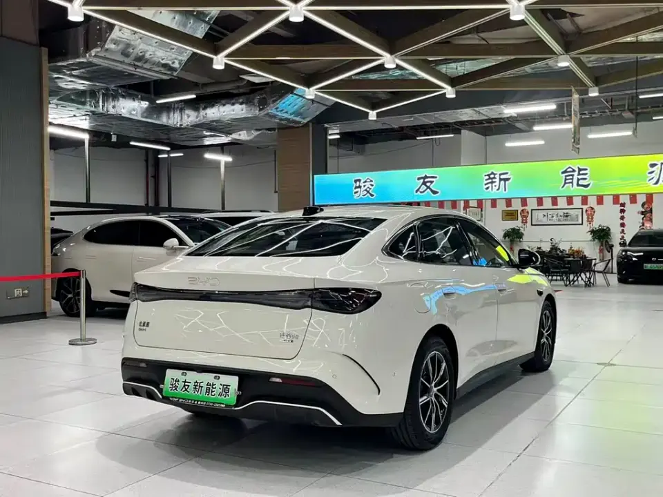 BYD Seal 06