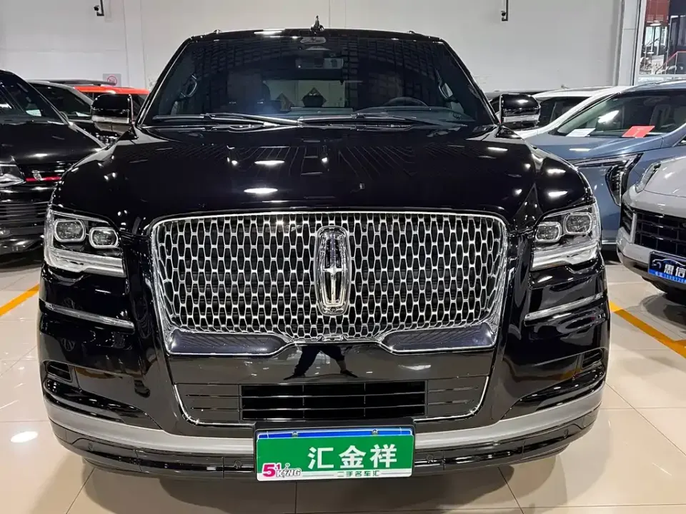 Lincoln Navigator