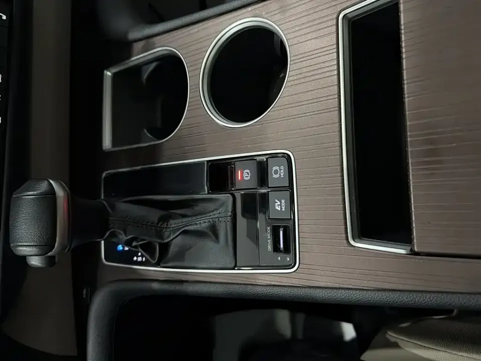Toyota Granvia