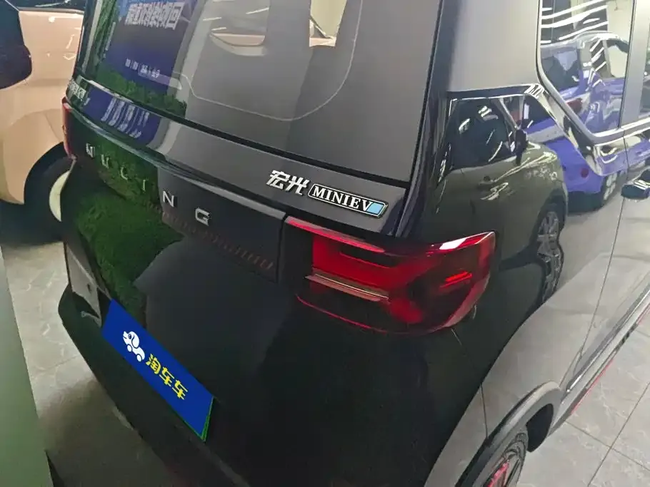 Wuling MINIEV