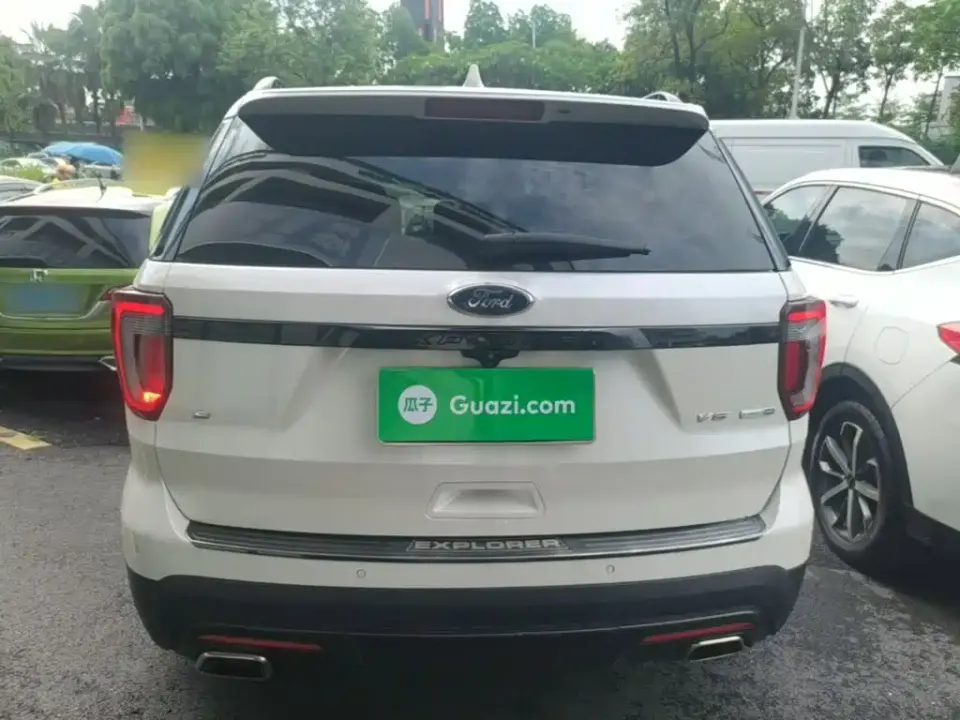 Ford Explorer (Import)