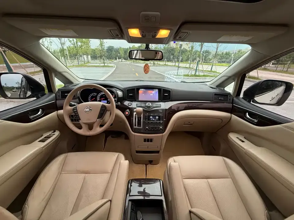 Nissan Quest