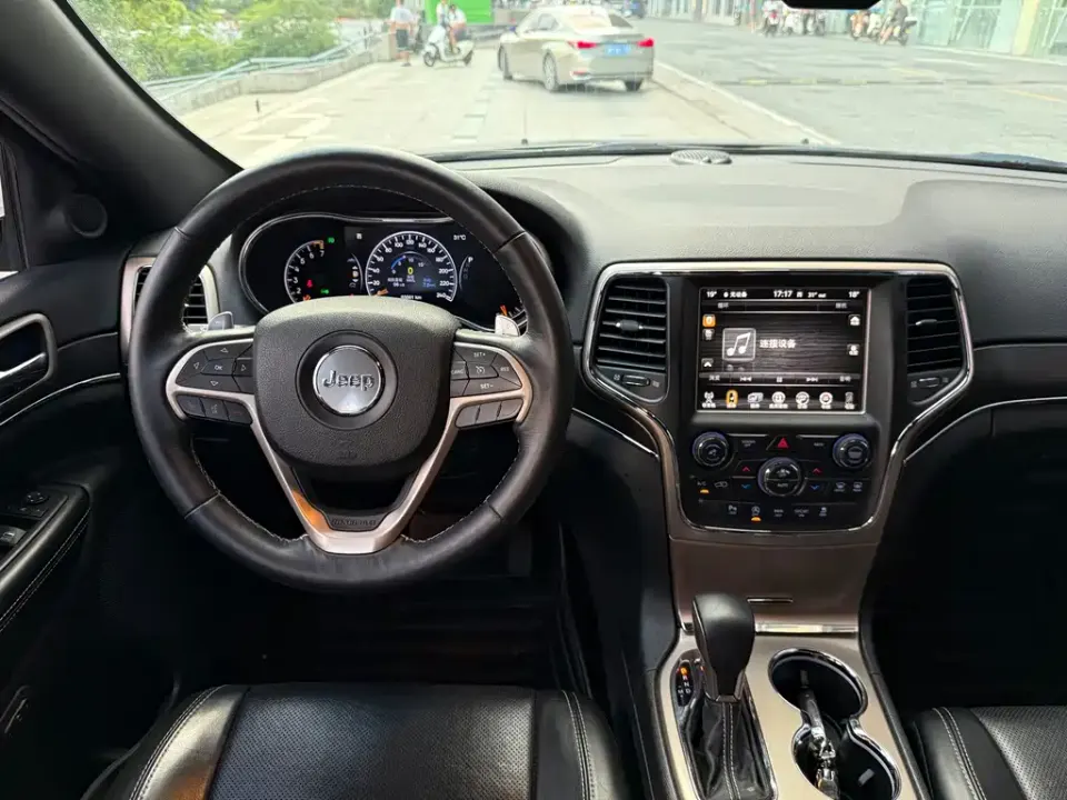 Jeep Grand Cherokee (Import)