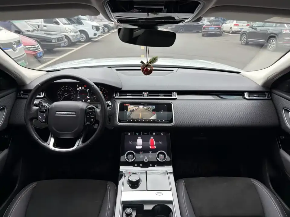 Land Rover Velar
