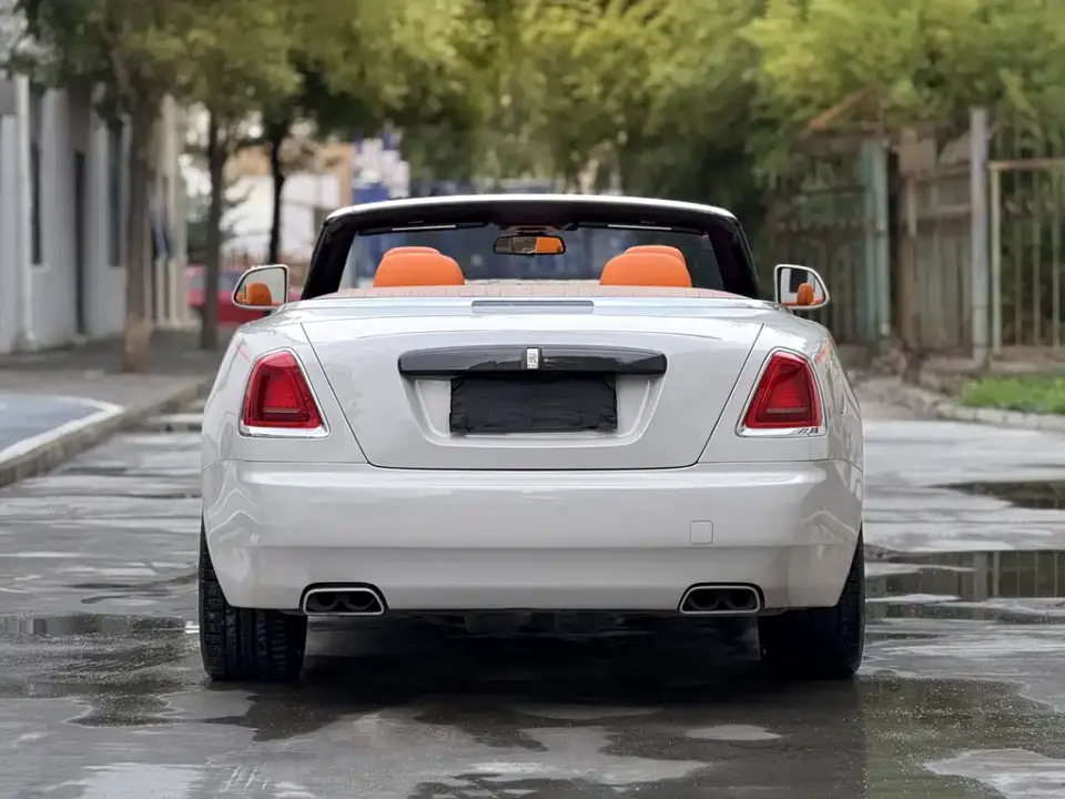 Rolls-Royce Dawn