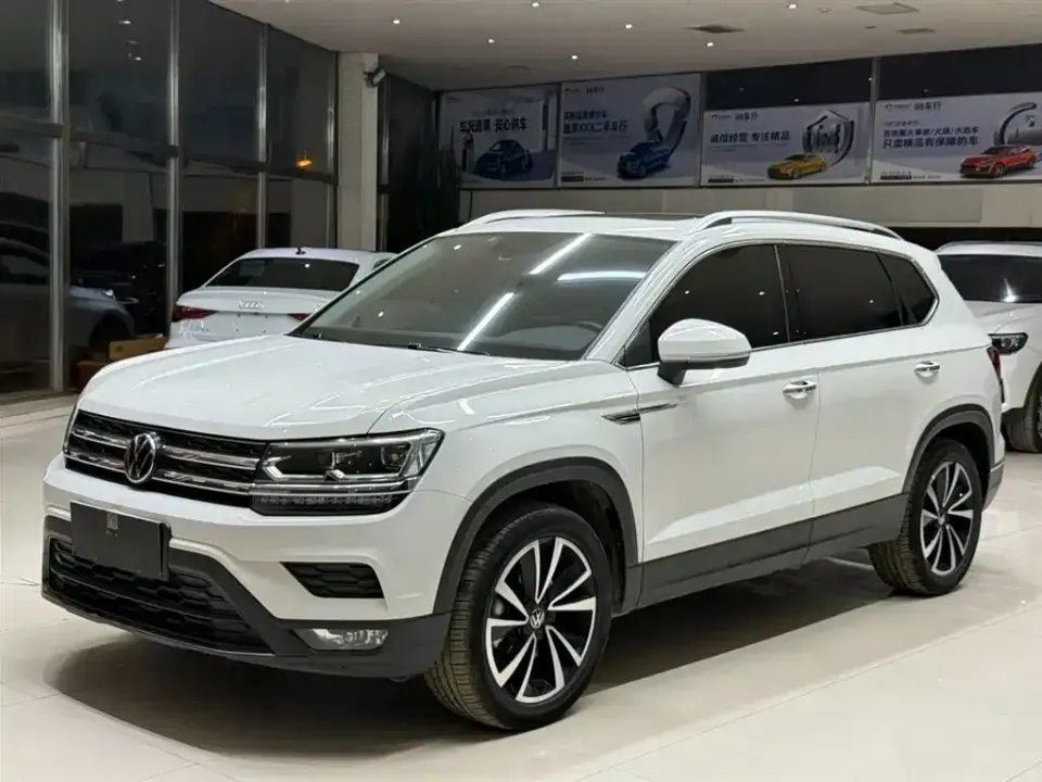 Volkswagen Tharu