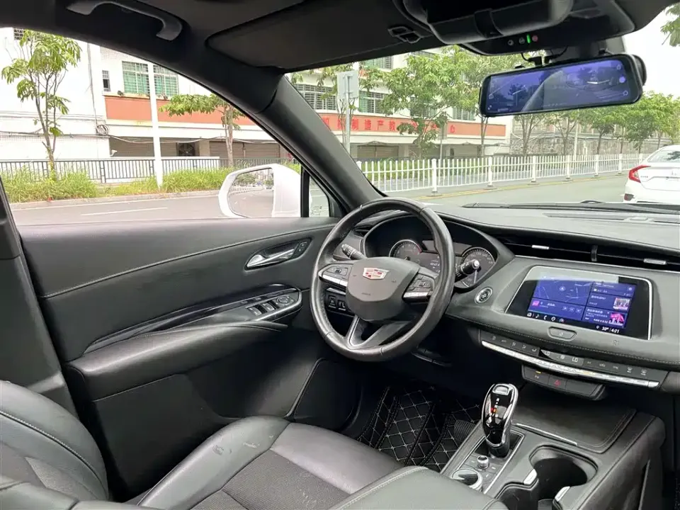 Cadillac XT4