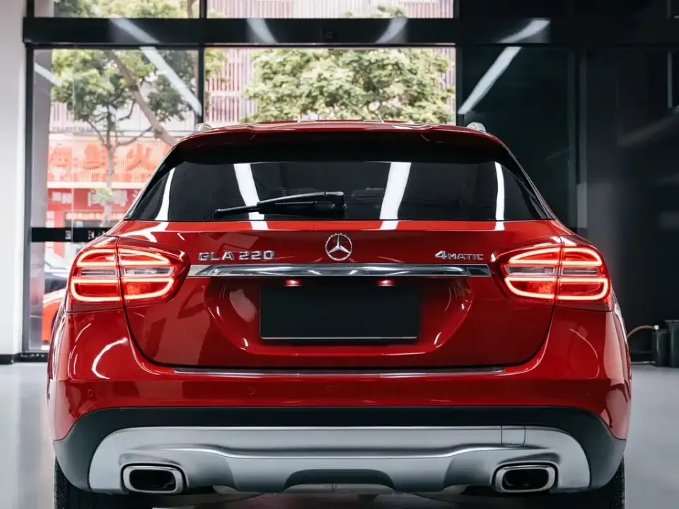 Mercedes-Benz GLA