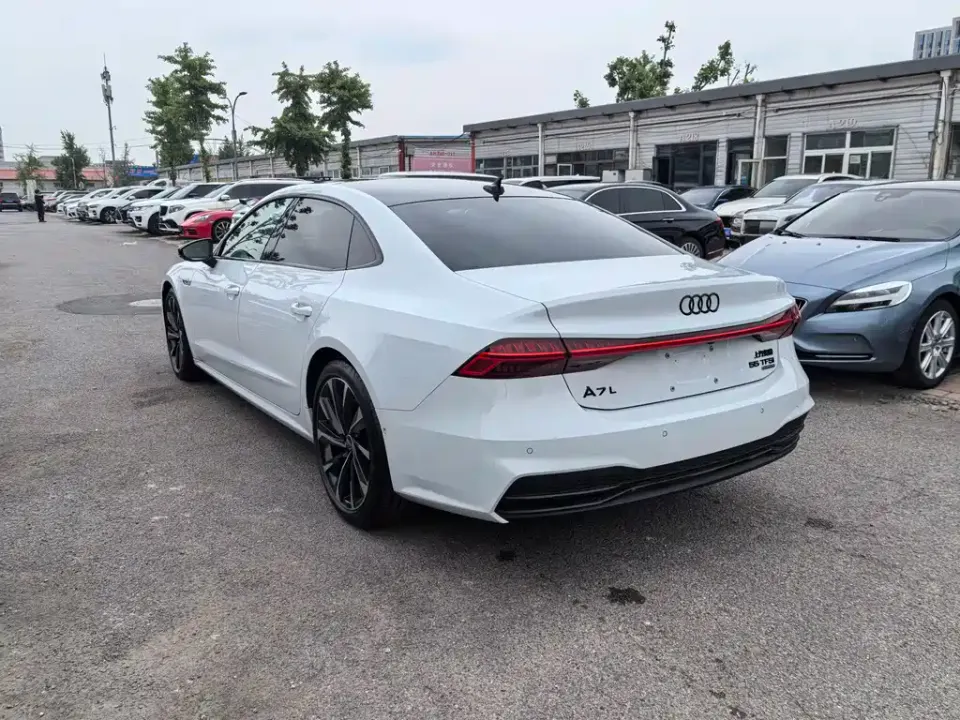 Audi A7L