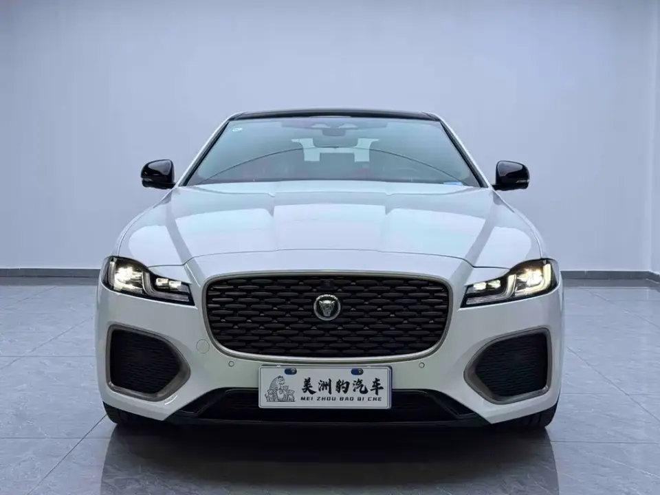 Jaguar XFL