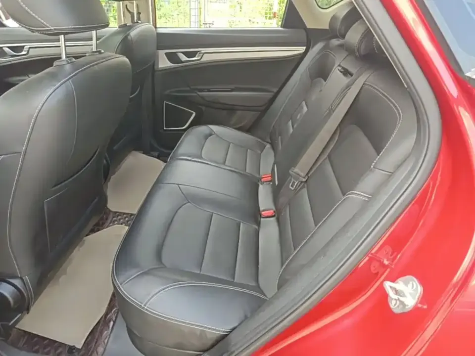 Geely Emgrand GS