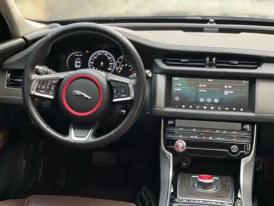 Jaguar XFL