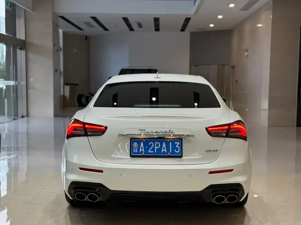 Maserati Ghibli