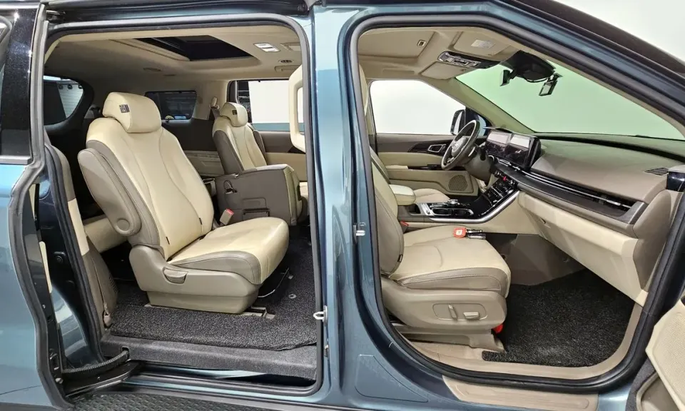 Kia Canival