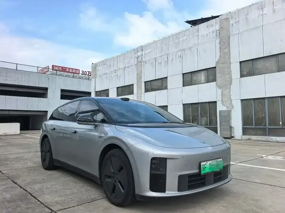 Li Li i6