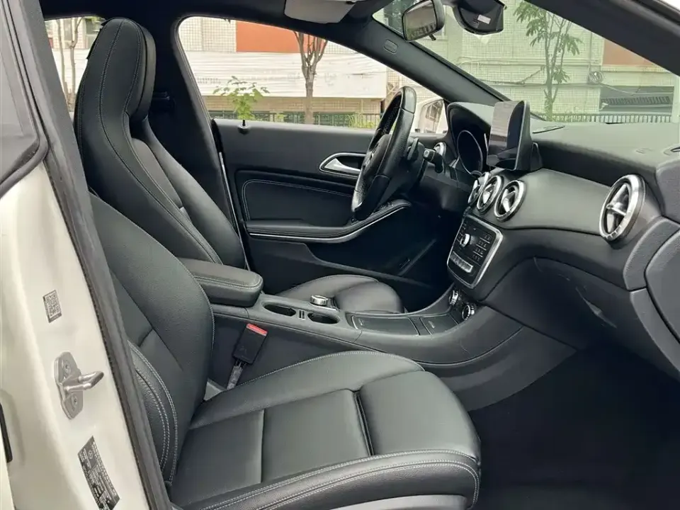 Mercedes-Benz CLA (Import)