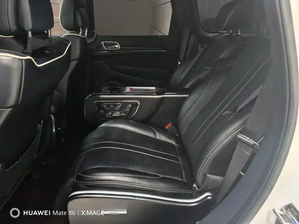 Jeep Grand Cherokee (Import)