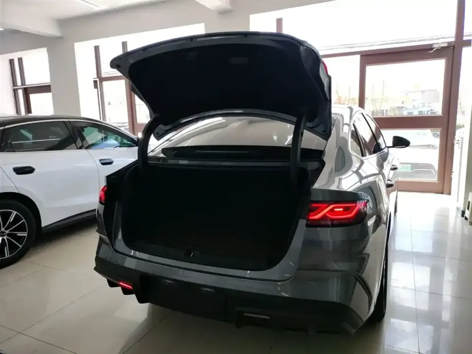 BYD Qin L