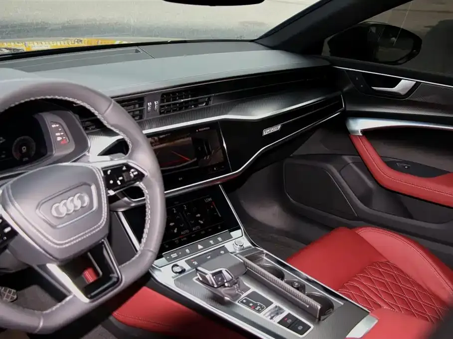Audi A7L