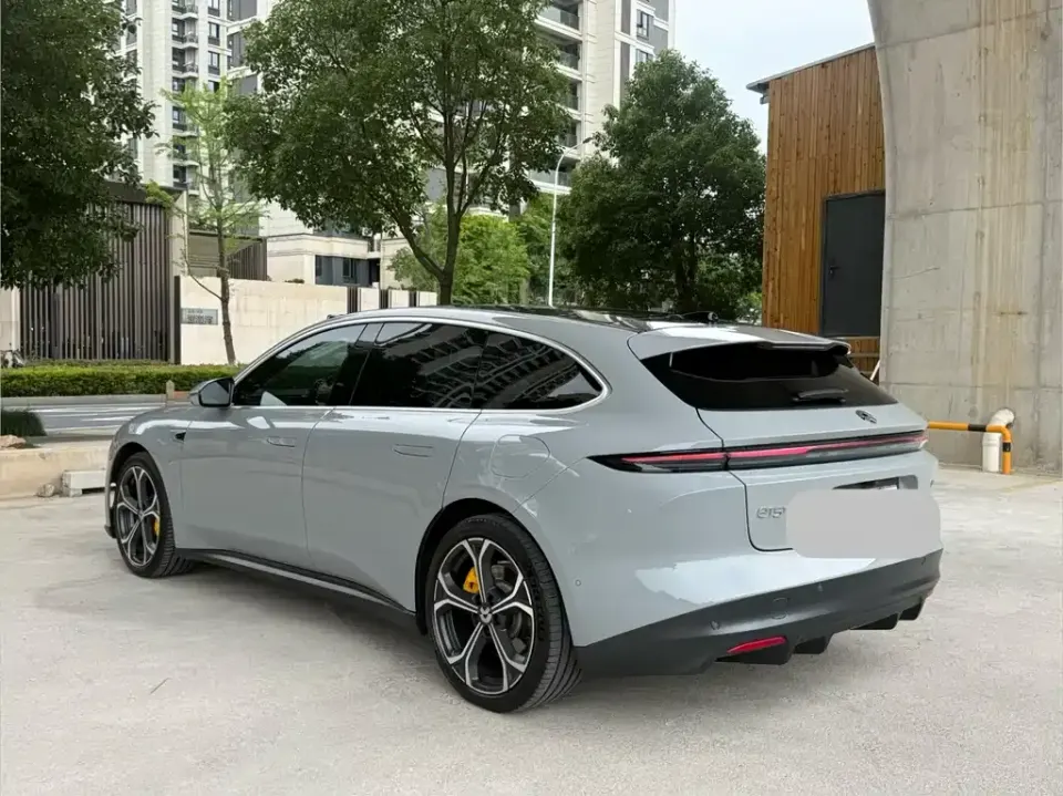 Nio ET5T