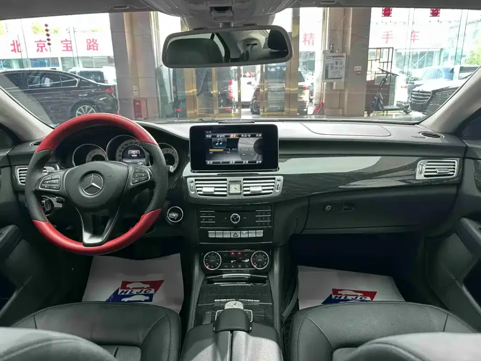 Mercedes-Benz CLS