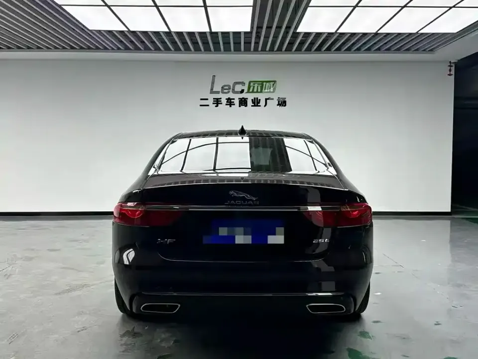 Jaguar XFL