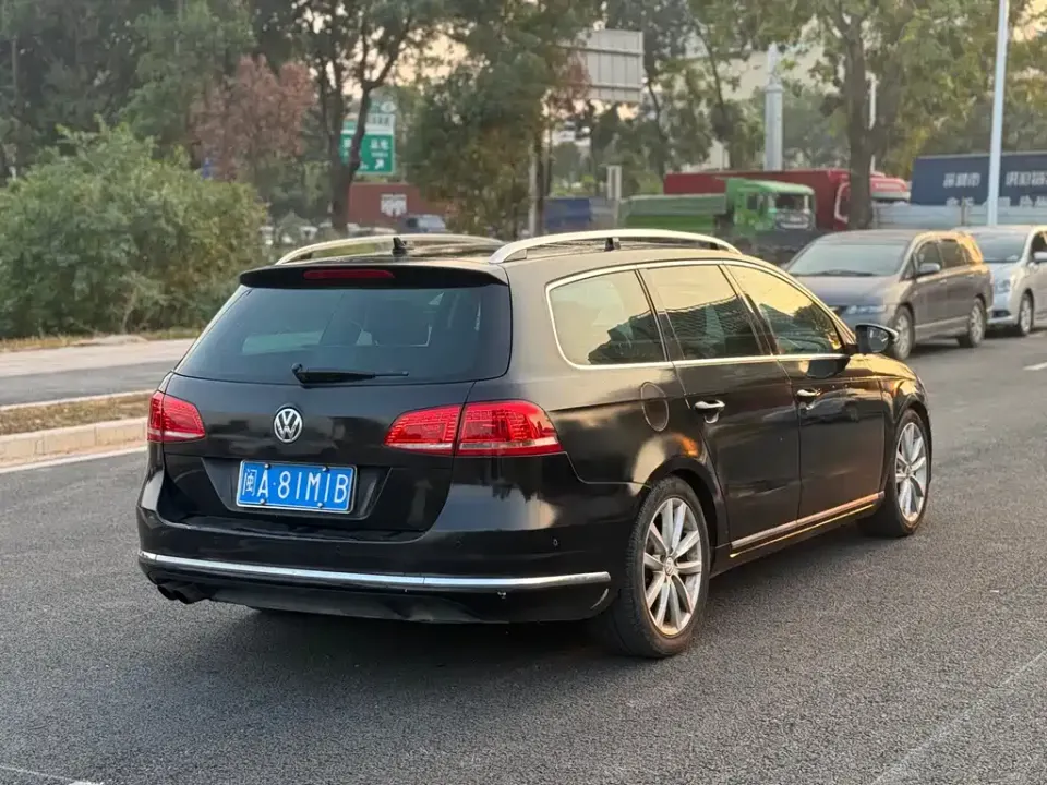 Volkswagen Magotan (Import)