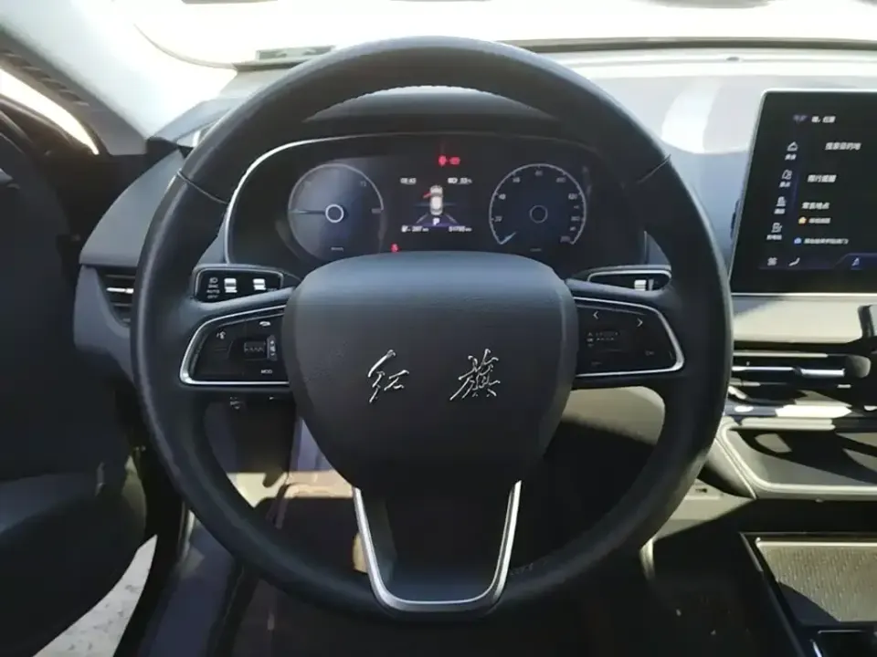 Hongqi Hongqi E-QM5