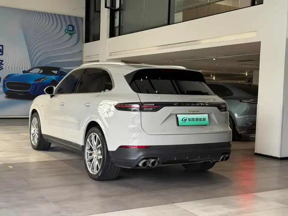 Porsche Cayenne Hybrid