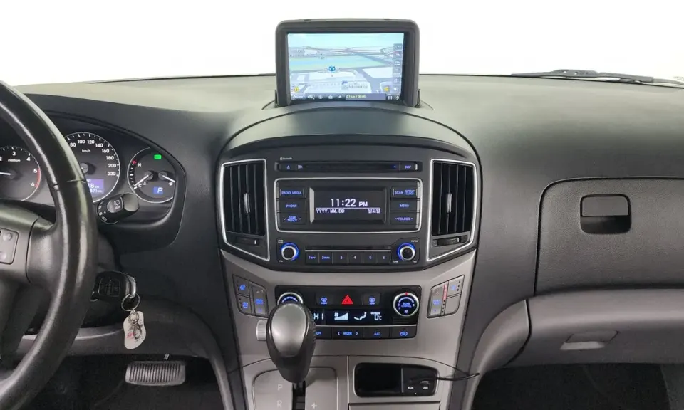 Hyundai Starex