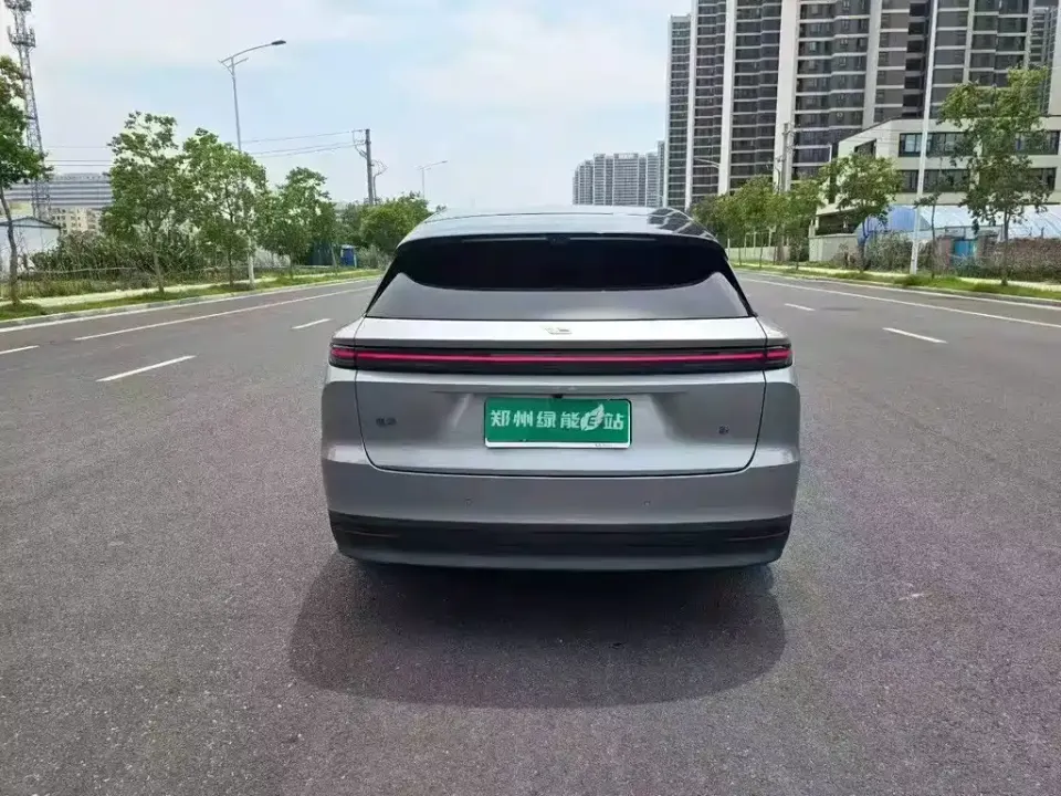 Li Li i6