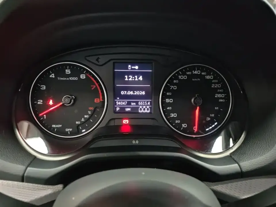 Audi Q2L